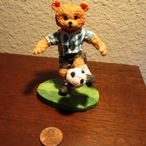 Set number 3 of Seven Miniature Bear Figurines - Picture 6 of 16